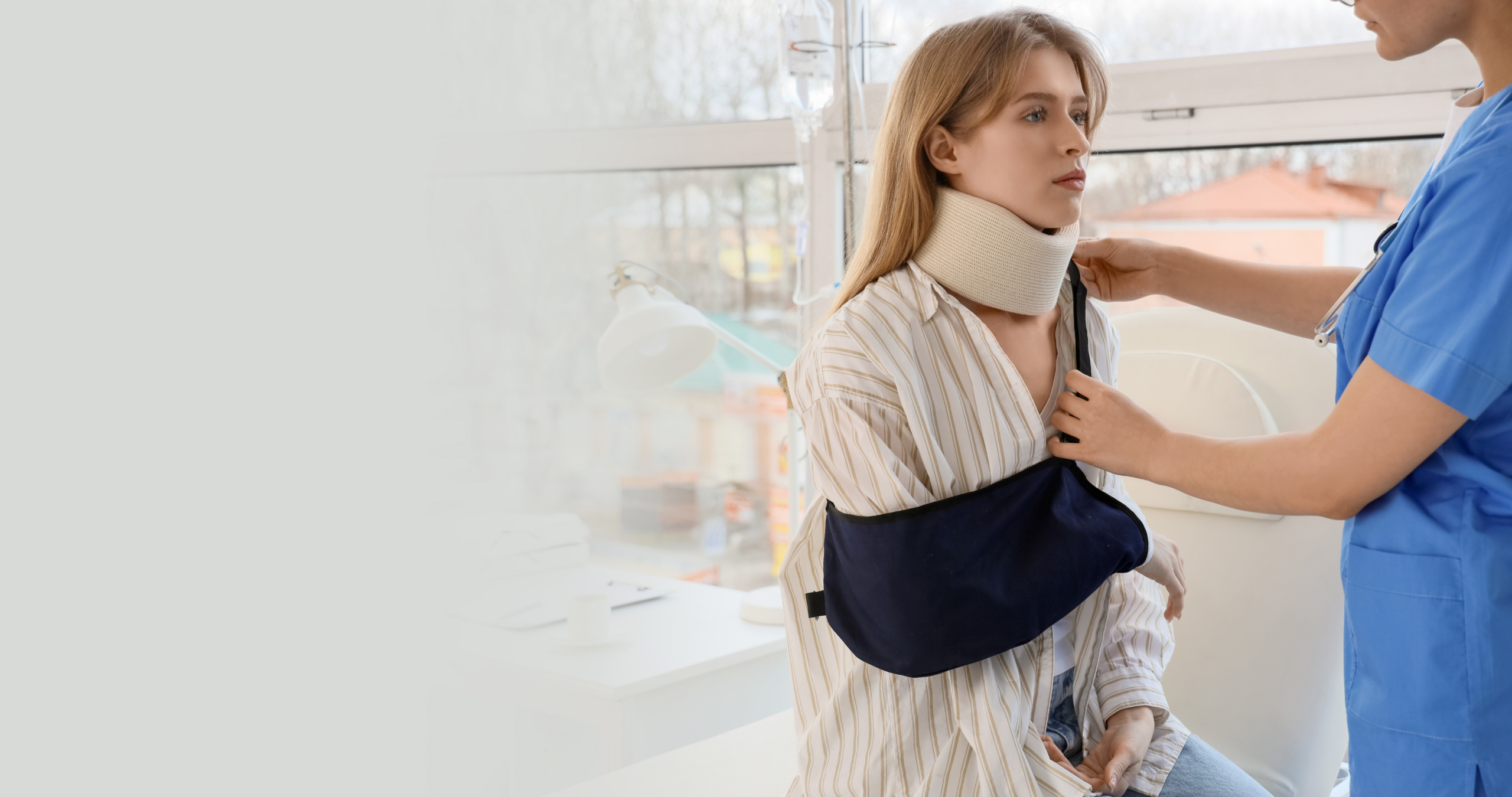 Woman with shoulder fracture